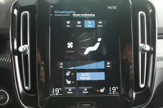 Volvo XC40 Volvo XC40 T4 Recharge R-Design | Stoelverwarming | Parkeercamera | BLIS | Pilot Assist | Electr. Stoelen | Glossy Black | Keyless - afbeelding nr 45
