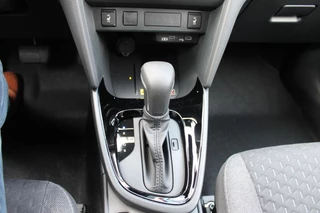 Toyota Yaris Cross Toyota Yaris Cross 1.5 HYBRID 115 FIRST Teamplayer / Winterpack - afbeelding nr 32