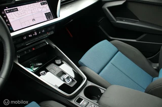 Audi A3 Audi A3 Sportback 35 TFSI Business edition 150 PK, Pdc voor + achter, Sportstoelen, Led matrix, Clima, Cruise, Navi, Dakrails, 17 Inch Lmv. - afbeelding nr 18