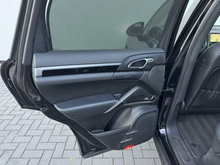 Porsche Cayenne Porsche Cayenne 3.0 S E-Hybrid Pano Leer Led - afbeelding nr 21
