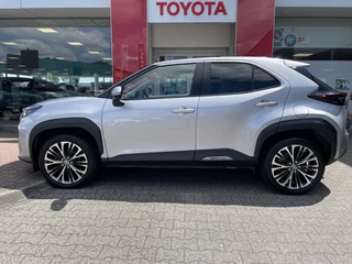 Toyota Yaris Cross Toyota Yaris Cross 1.5 Hybrid Executive | Pano | Trekhaak | Elektr. Achterklep - afbeelding nr 2