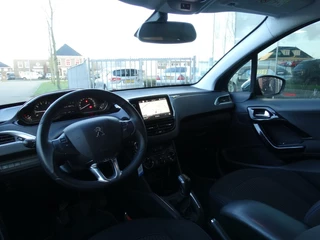 Peugeot 208 Peugeot 208 1.2 PureTech Signature Carplay/Cruise/PDC/Airco - afbeelding nr 23