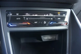 Volkswagen Polo VW Polo 1.0 TSI 3x R-Line Acc|Camera|CarPlay|Camera|IQ_Light - afbeelding nr 12