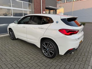 BMW X2 BMW X2 sDrive18i AUT M Sport LED Navi Alcantara Cruise PDC - afbeelding nr 3