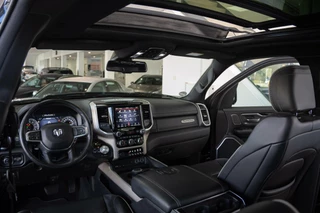 Dodge Ram 1500 Dodge Ram 1500 4X4 5.7 V8 4x4 Crew Cab Laramie Sport 1e Eig BTW Harman/Kardon, Panoramadak, Treeplank, Trekhaak - afbeelding nr 9