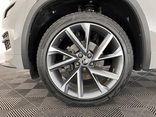 Škoda Kodiaq Škoda Kodiaq 1.5 TSI Sportline Business Aut. *LEATHER-ALCANTARA | FULL-LED | HEATED-SPORTSEATS | ADAPTIVE-CRUISE | MEMORY-PACK | DIGI-COCKPIT | CANTON-AUDIO | SHIFT-PADDLES | CARPLAY | AMBIENT-LIGHT | KEYLESS | DAB | 20''ALU* - afbeelding nr 29