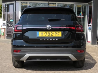 Volkswagen T-Cross Volkswagen T-Cross 1.0 TSI LIFE / 17 Inch / Navi / Adap.cruise / BOVAG garantie - afbeelding nr 19