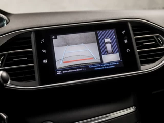 Peugeot 308 (VIRTUAL COCKPIT, APPLE CARPLAY, GROOT NAVI, 360 CAMERA, SPORTSTOELEN, LANE ASSIST, CRUISE, NIEUWE APK, NIEUWSTAAT) - afbeelding nr 17