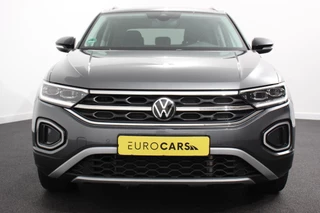 Volkswagen T-Roc Volkswagen T-Roc 1.5 TSI DSG Style | Navigatie | Apple Carplay / Android Auto | Climate Control | Led | Digitale Cockpit | Adaptive Cruise Control | Trekhaak - afbeelding nr 4