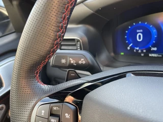 Ford Explorer Ford Explorer 3.0 V6 EcoBoost PHEV ST-Line 457pk Full option | Groot scherm | Massage Stoelen | Trekhaak Afneembaar - afbeelding nr 15