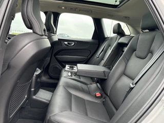 Volvo XC60 Volvo XC60 2.0 T6 Long Range Plug-in hybrid AWD Inscription | Memorystoelen | Schuif-/kanteldak| Park Camera | - afbeelding nr 17