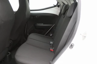 Toyota Aygo Toyota Aygo 1.0 VVT-i x-fun 5-Deurs, Airco, Cruise, Bluetooth, Elektrische Ramen, DAB, Xenon - afbeelding nr 12