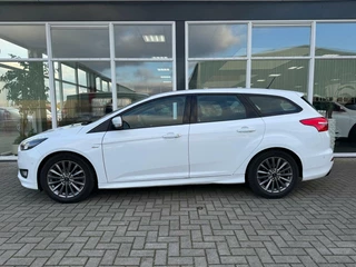 Ford Focus Ford Focus Wagon 1.0 ST-Line | Airco | Parkeersensoren | LMV | - afbeelding nr 4