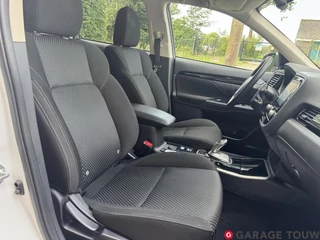 Mitsubishi Outlander Mitsubishi Outlander 2.4 PHEV Pure+ Afn.trekhaak + Winterset - afbeelding nr 18