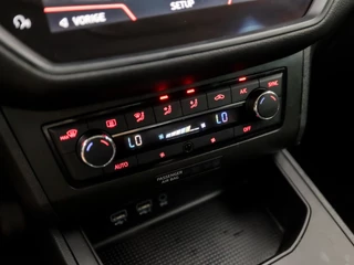 SEAT Ibiza SEAT Ibiza 1.0 TSI FR Business Intense (SCHUIFDAK, APPLE CARPLAY, GROOT NAVI, BEATS AUDIO, CAMERA, CLIMATE, SPORTSTOELEN, LED KOPLAMPEN, GETINT GLAS, CRUISE, MODE KNOP, NIEUWSTAAT) - afbeelding nr 10