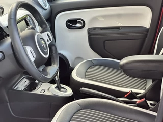 Renault Twingo Renault Twingo 0.9 TCe Intens | Automaat | Zeer mooi! | Climate Controle | Camera | NL Auto NAP - afbeelding nr 12