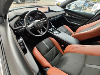 Mazda 3 Alcantara | Elek. stoelen | Keyless | Bose - afbeelding nr 13