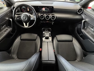 Mercedes-Benz A-Klasse Mercedes-Benz A-Klasse 180 | AUTOMAAT | STOELVERW. | LED | - afbeelding nr 22