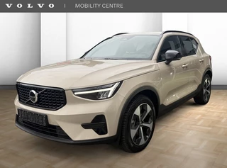 Volvo XC40 B4 Plus Dark | Trekhaak | Harman Kardon Audio