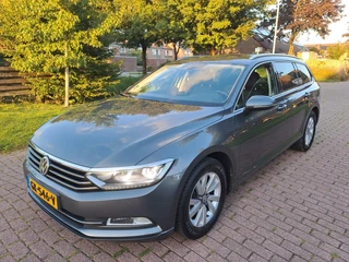 Volkswagen Passat Volkswagen Passat Variant 1.6 TDI Business Edition +Carplay - afbeelding nr 17