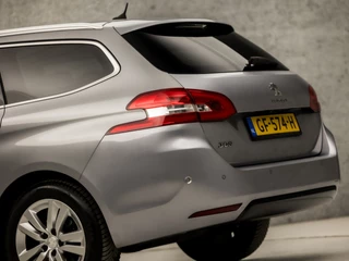 Peugeot 308 (PANORAMADAK, NAVIGATIE, CLIMATE, LEDER/ALCANTARA, CAMERA, LED KOPLAMPEN, SPORTSTOELEN, PARKEERSENSOREN, CRUISE, NIEUWE APK, NIEUWSTAAT) - afbeelding nr 13