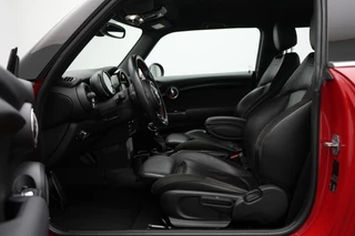 MINI Cooper Mini Mini 1.5 Cooper Chili Serious Business | John Cooper Works Chili Pakket | Keyless Entry | lederen bekleding | Navigatie | Parkeersensoren | verwarmde voorstoelen - afbeelding nr 11