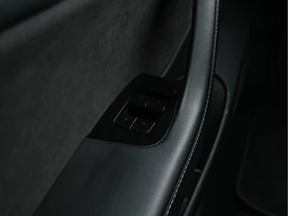 Tesla Model 3 Tesla Model 3 Long Range AWD 75 kWh [ 3-Fase ] (INCL-BTW) Aut. *PANO | AUTO-PILOT | LUXURY-LEATHER | KEYLESS | FULL-LED | MEMORY-PACK | SURROUND-VIEW | DAB | CARPLAY | DIGI-COCKPIT | LANE-ASSIST | COMFORT-SEATS | 19