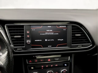 SEAT Leon 150Pk Automaat (PANORAMADAK, APPLE CARPLAY, NAVIGATIE, CAMERA, LEDER/ALCANTARA, SPORTSTOELEN, GETINT GLAS, TREKHAAK, MODE KNOP, NIEUWSTAAT) - afbeelding nr 28