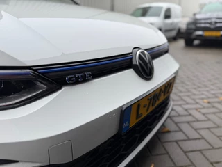 Volkswagen Golf Volkswagen Golf 1.4 eHybrid GTE PANO / HEAD UP / VOL - afbeelding nr 21