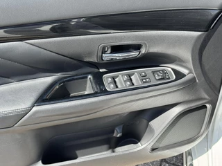 Mitsubishi Outlander Mitsubishi Outlander 2.0 PHEV Executive Edition Camera Navigatie systeem Cruise Led verlichting - afbeelding nr 24