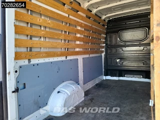 Volkswagen Crafter Volkswagen Crafter 102pk L3H3 Navi Trekhaak Airco Cruise Camera Euro6 L2H2 12m3 Airco Trekhaak Cruise control - afbeelding nr 7