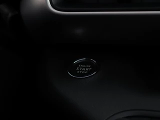 Jeep Avenger Jeep Avenger 1.2 e-Hybrid Summit | Pano | Leder | Navi | JBL | Camera | Winte - afbeelding nr 29