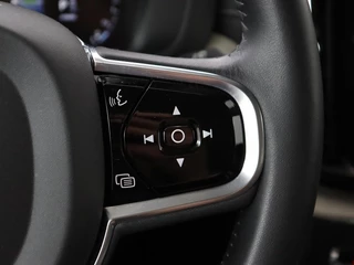 Volvo XC60 Volvo XC60 2.0 T8 Twin Engine AWD Inscription | Panoramadak |  Trekhaak | Leder | Camera | Carplay | Navigatie | Full LED | Climate control - afbeelding nr 25