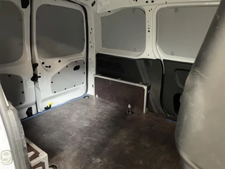 Opel Combo Opel Combo 130pk L1 Automaat Apple Carplay Trekhaak Parkeersensoren Airco Cruise control - afbeelding nr 26