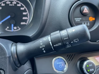 Toyota Yaris Toyota Yaris 1.5 Hybrid Dynamic | Cruise Control | Bluetooth | Elektr. Verst. - afbeelding nr 12