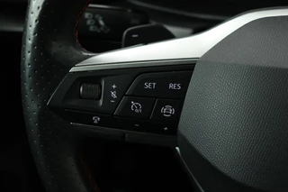 SEAT Leon SEAT Leon 1.5 eTSI FR Intens | Stoel & stuurverwarming |  Adaptive cruise | Trekhaak | Carplay | Sfeerverlichting | Camera | Navigatie - afbeelding nr 12