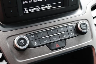 Ford Transit Connect Ford Transit Connect 1.5 EcoBlue L2 | Camera | 3-Zitter | Trekhaak | Airco | PDC | Dealer onderhouden | Nieuwe APK | Onderhoudsbeurt - afbeelding nr 16