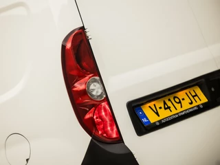 Opel Combo (NAVIGATIE, CRUISE, BLUETOOTH, ELEK PAKKET, ARMSTEUN, SPORTSTOELEN, LM VELGEN, PARKEERSENSOREN, NIEUWE APK, NIEUWSTAAT) - afbeelding nr 17