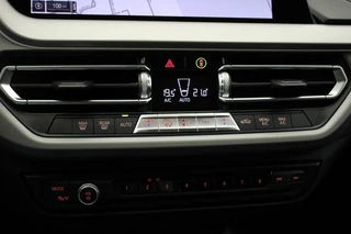 BMW 2 Serie BMW 2 Serie Gran Coupe 218I Executive edition - Carplay, Navi, Clima - afbeelding nr 20
