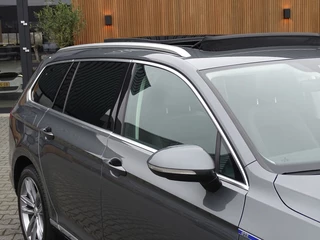 Volkswagen Passat Volkswagen Passat Variant TSI GTE 218PK DSG / Highline / R-Line / LED - afbeelding nr 49