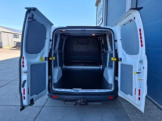 Ford Transit Custom Ford Transit Custom 290 2.0 TDCI L1H1 Trend AIRCO / CRUISE CONTROLE / TREKHAAK / EURO 6 - afbeelding nr 16