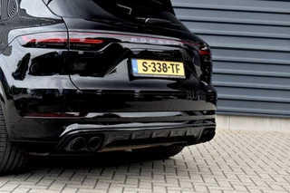Porsche Cayenne Porsche Cayenne 3.0 E-Hybrid 462pk | Panoramadak | 22'' Velgen | Matrix PDLS+ | Massage Stoelen | Trekhaak wegklapbaar | Bose | - afbeelding nr 46