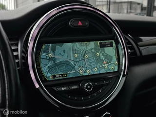 MINI Cooper Mini Mini 1.5 Cooper Serious Business Panorama/Navigatie/PDC - afbeelding nr 16