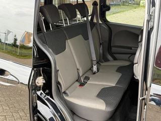 Ford Tourneo Courier Ford Tourneo Courier 1.0 Titanium - Panther Black - Navigatie/LMV/Clima - afbeelding nr 16