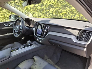 Volvo XC60 Volvo XC60 T8 Plug-in hybrid AWD Plus Bright | Harman/Kardon | 360 Camera | Trekhaak | ACC | Stoelverwarming | - afbeelding nr 4