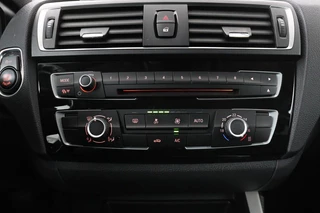 BMW 1 Serie BMW 1-serie 116i | Origineel NL | Cruise control | Bluetooth |  Airco | Parkeerhulp | Regen-/lichtsensor | Radio/CD - afbeelding nr 19