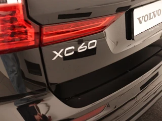 Volvo XC60 Volvo XC60 T6 PLUG-IN HYBRID LONG RANGE ULTRA DARK 22INCH SCHUIFDAK TREKHAA - afbeelding nr 32
