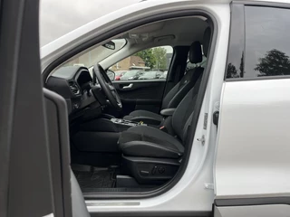 Ford Kuga Ford Kuga 2.5 PHEV Active X 243pk | Wegklapbare trekhaak | Winter Pack | AGR-stoelen | Adaptive cruise control | 2.100 kg trekgewicht - afbeelding nr 14