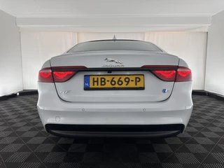 Jaguar XF Jaguar XF 2.0d Portfolio Aut. *FULL-LEATHER | XENON | NAVI-FULLMAP | COMFORT-SEATS | CAMERA | AMBIENT-LIGHT | ECC | PDC | CRUISE | 17''ALU* - afbeelding nr 5