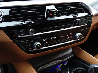 BMW 6 Serie BMW 6 Serie Gran Turismo 640i xD 340PK+ High Exec. M-pakket / 2019 / LED - afbeelding nr 24